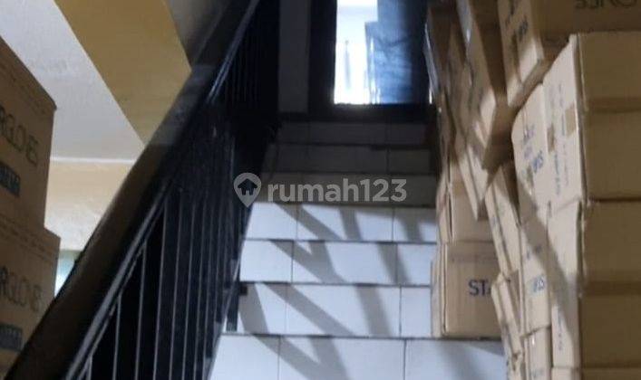 Ruko di Jl Kemukus, Jakarta Pusat, 4 Lantai Bagus Strategis 2