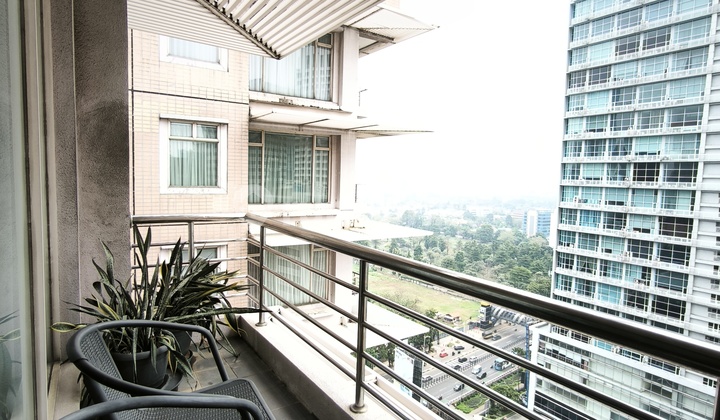 Istana Sahid Apartment 18E in downtown Jakarta