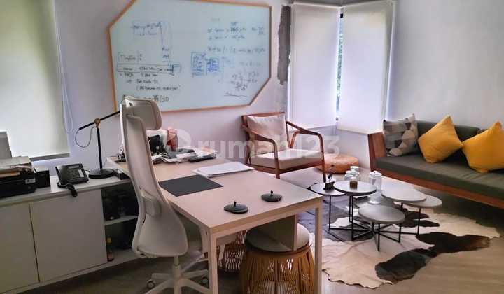 Ready-to-Use House Suitable for Office in South Jakarta - FOR RENT