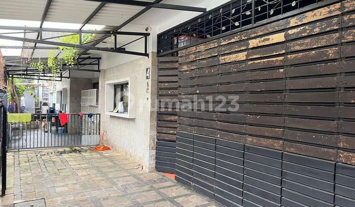 Ready-to-Live House in Tebet, South Jakarta