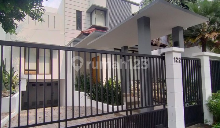 Ready-to-Use House Suitable for Office in South Jakarta - FOR RENT