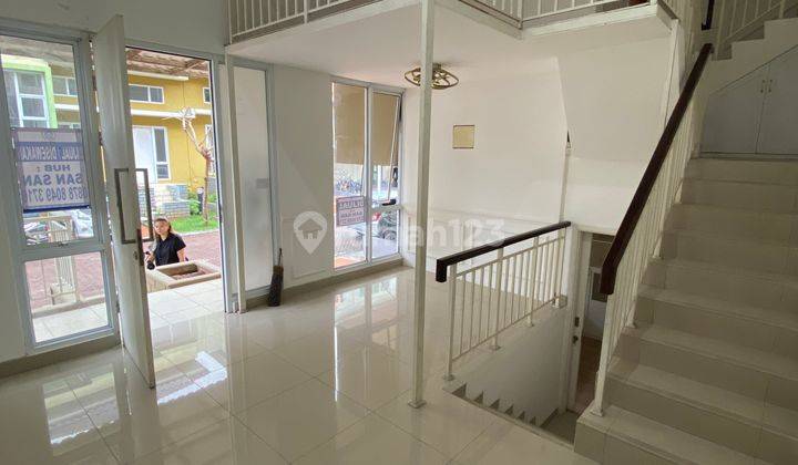 Rumah 2,5 Lt SHM Furnis Cluster Atlanta Kelapa Dua Gading Serpong 2