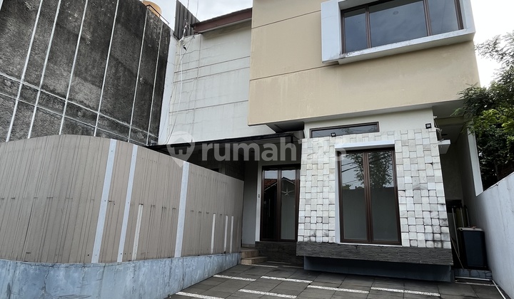 For Rent 2-Story House - Kamboja Town House - Strategic Location