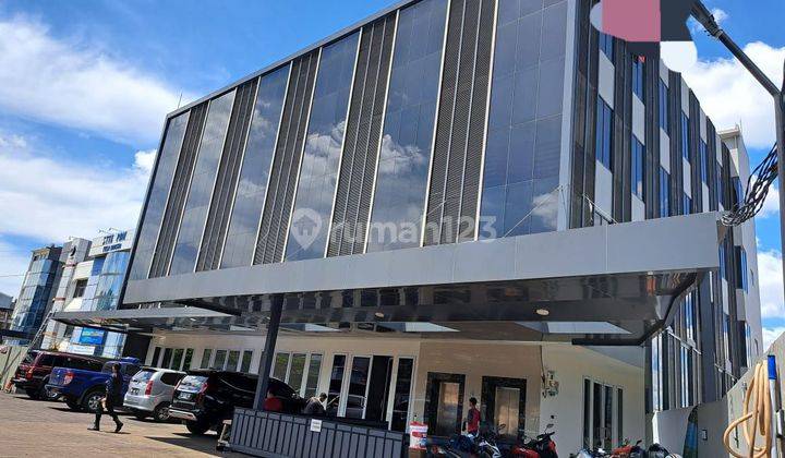 Dijual Gedung Kantor Baru 6 lantai di Jakarta Timur 