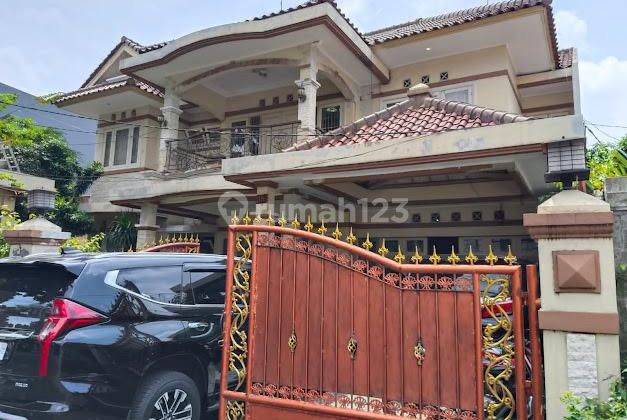 Dijual Rumah Mewah ada Kolam Renang 2 lantai di Tebet Timur Jakarta Selatan 1