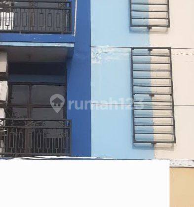 Dijual Ruang Kantor 4 lantai di Jalan DI Panjaitan