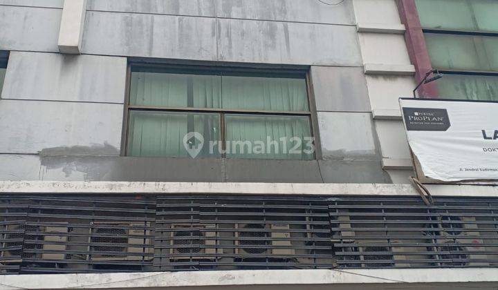 Dijual Ruko 3 Lantai Furnished HGB di Jalan Jendral Sudirman  1