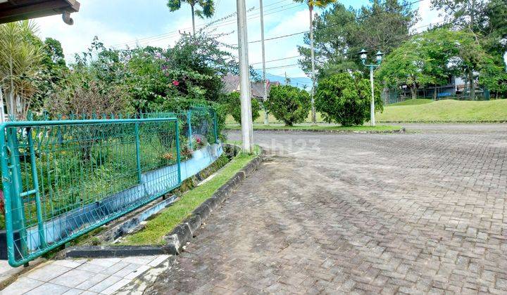 Dijual Villa Terawat 2 Lantai Di Jalan Raya Cipanas 2