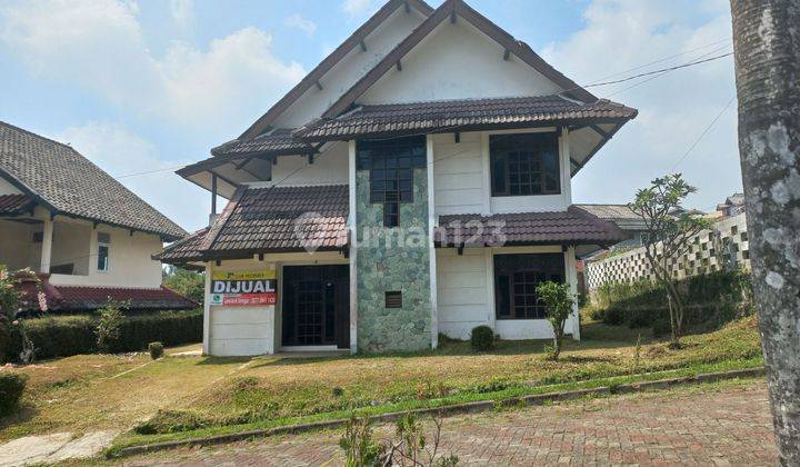 Dijual Villa 2 Lantai Di Jalan Raya Puncak 1