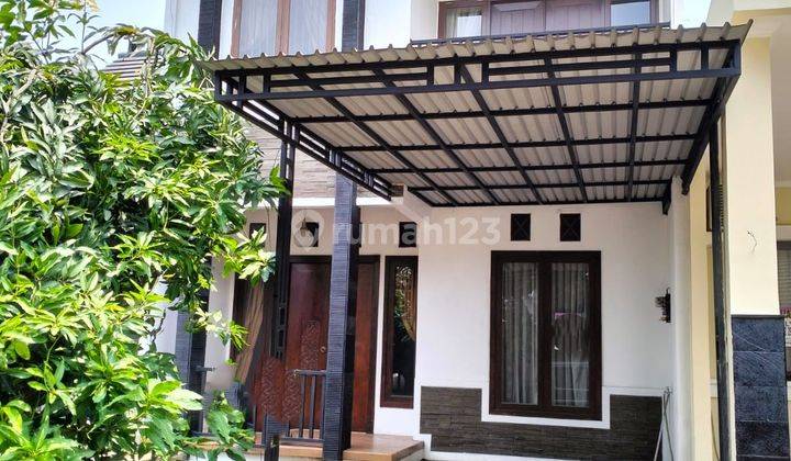 Rumah 2 Lantai Bagus Unfurnished di Kota Wisata, Jakarta Timur 1