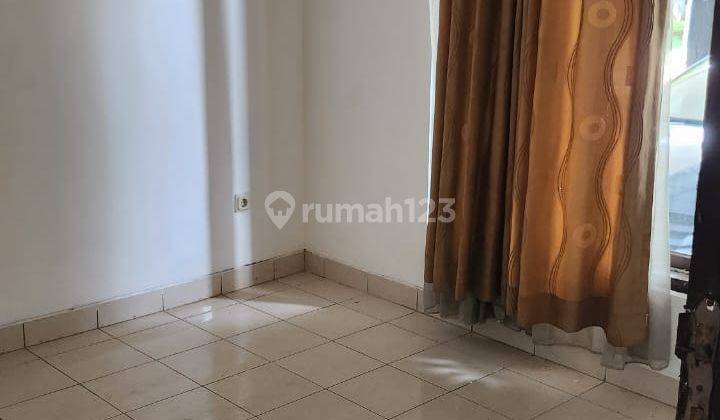 Rumah 2 Lantai Bagus Unfurnished di Kota Wisata, Jakarta Timur 2