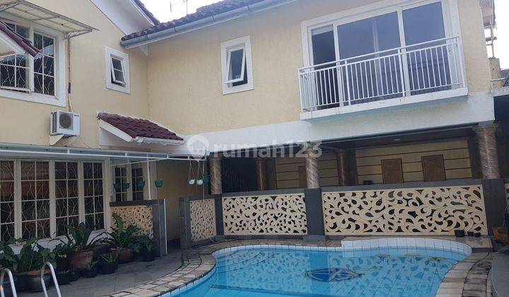 Dijual Rumah Mewah Semi Furnished Dengan Kolam Renang Di Sentul City 1