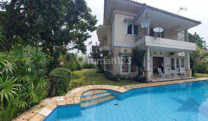 Dijual Rumah dengan Swimming Pool di Danau Bogor Raya Lakeside 2