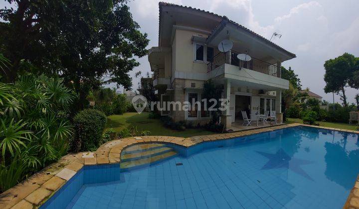 Dijual Rumah dengan Swimming Pool di Danau Bogor Raya Lakeside 1