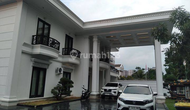 Dijual Rumah Mewah Luxurious Arsitektur Eropa di Pejaten 2