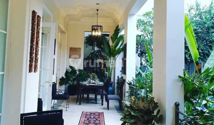 Dijual Rumah Mansion Cantik dengan Pavillion Exclusive dan Kolam Renang di Lebak Bulus Jakarta Selatan 2