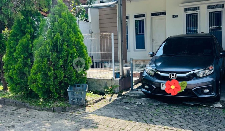 Dijual Rumah Dalam Cluster Kemang Regency Dekat Toll Summarecon