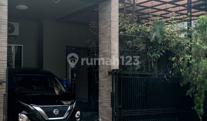 Dijual Cepat Rumah Furnished 2 Lantai Di Sentul City Dijual Cepat Rumah Furnished 2 Lantai Di Sentul City