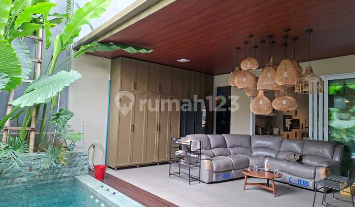 For Sale Beautiful Single-Story European-Style House With Swimming Pool In Sentul City 2