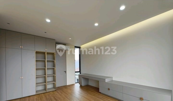 Rumah Hook Premium baru Taman ratu Siap Huni