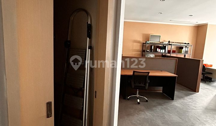 Disewakan Office APL Tower Furnished Min Sewa 2 Tahun