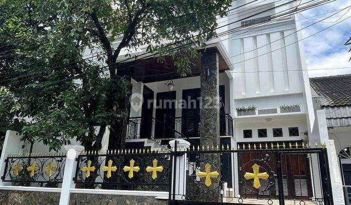 Rumah Pejompongan Dalam 10 X 20m Jakarta Pusat 1