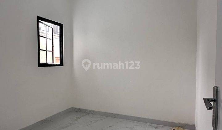 Rumah 2 Lantai Bagus Siap Huni SHM di Jagakarsa Jakarta Selatan. 2