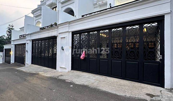 Rumah 3 Lantai Bagus SHM Siap Huni di M Kahfi 1, Jakarta Selatan 2