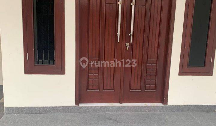 Rumah Bagus 2 Lantai SHM di Jalan Kayumanis Condet Balekambang Jakarta Timur 1