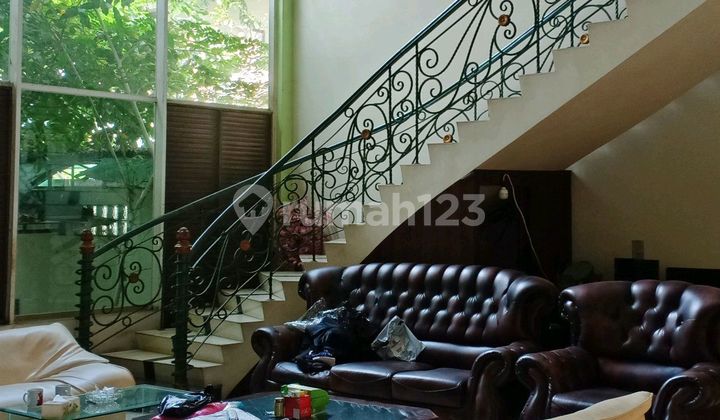 Termurah! Villa Tomang Mas 2½ Lantai, Luas 24x28, 6 Kamar Tidur, SHM