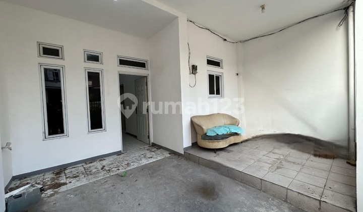Rumah 2 Lantai Di Puri Permata Poris, Hadap Selatan, SHM 2