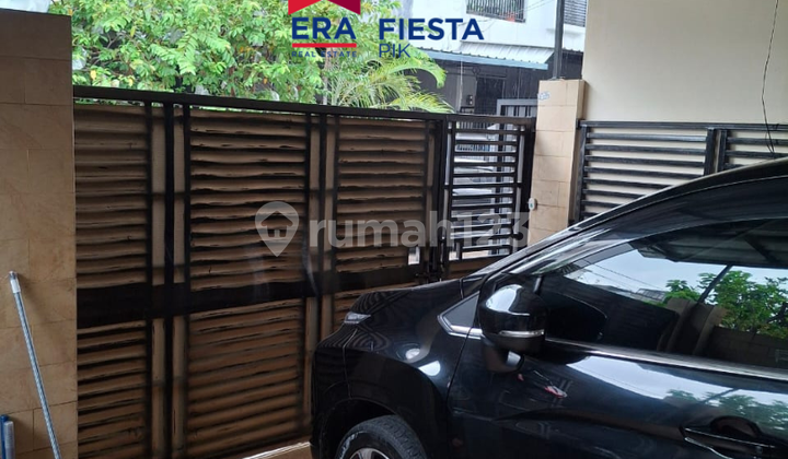 Rumah Minimalis 2 Lantai Di Taman Surya 3, Siap Huni, Lokasi Strategis, SHM 2