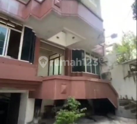 Gedung Perkantoran 5 Lantai Di Menteng Jakarta Pusat, SHM Gedung Perkantoran 5 Lantai Di Menteng Jakarta Pusat, SHM