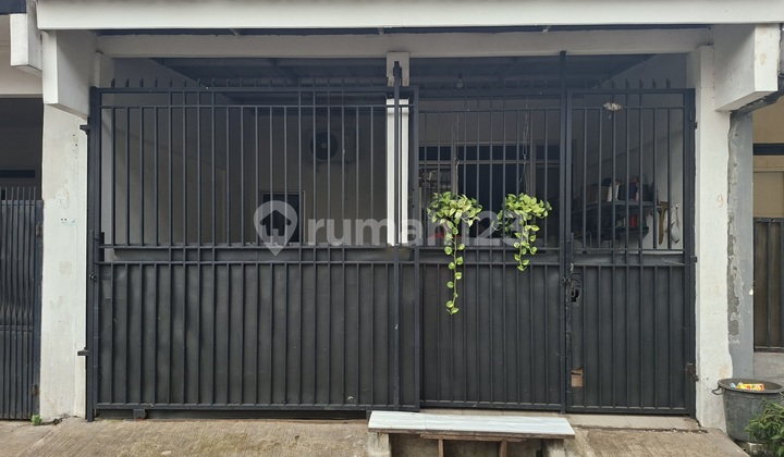 Rumah 1 Lantai Di Pinus Raya Pamulang. Hadap Barat Daya. Unfurnished. SHM