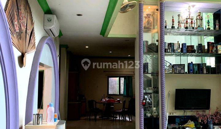 Termurah! Villa Tomang Mas 2½ Lantai, 24x28, Dengan 6 Kamar Tidur 2