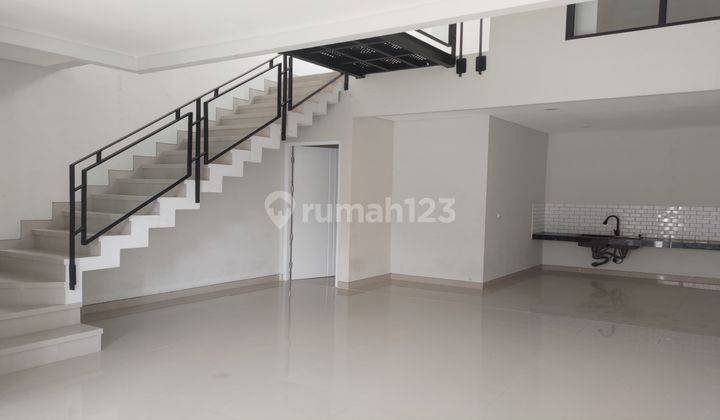  Rumah Semi Furnished Baru SHM - Sertifikat Hak Milik di Taman Holis Indah, Holis Cigondewah 2