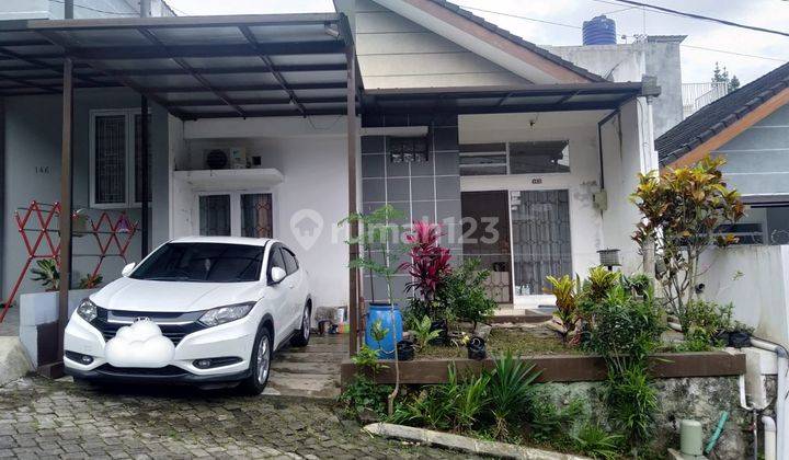 Rumah Bagus dalam Komplek Mandalajati Bandung 1