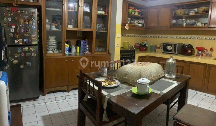 Rumah Bagus Semi Furnished SHM Buah Batu, Bandung 2