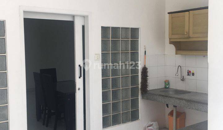 Rumah Kontrakan Bagus Semi Furnished SHM Singgasana, Bandung 1