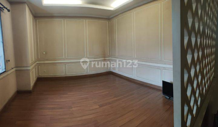 Rumah Bagus Dan Mewah Semi Furnished di Pusat Kota Bandung Taman Sakura 2