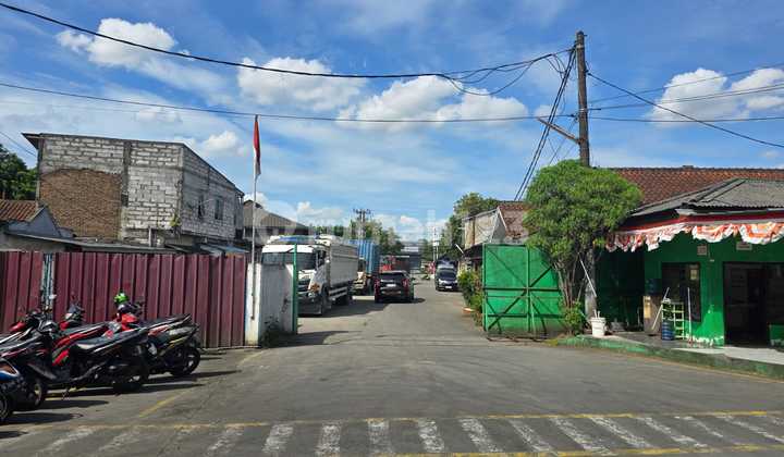 Warehouse / Factory for Rent in Bitung Tangerang Warehouse / Factory for Rent in Bitung Tangerang