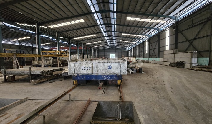 For Rent: Spacious Land Industrial Warehouse in Balaraja