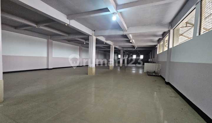 3-Storey Warehouse in Batu Ceper, Daan Mogot