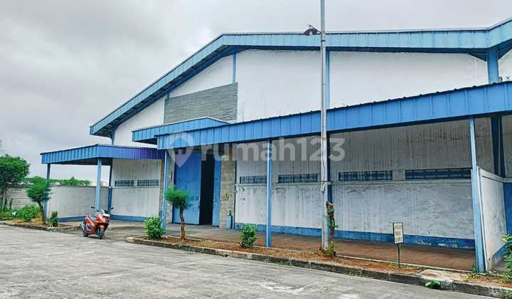 For Rent Warehouse in Serang 2km from Ciujung Toll Exit, Area 1050 m²