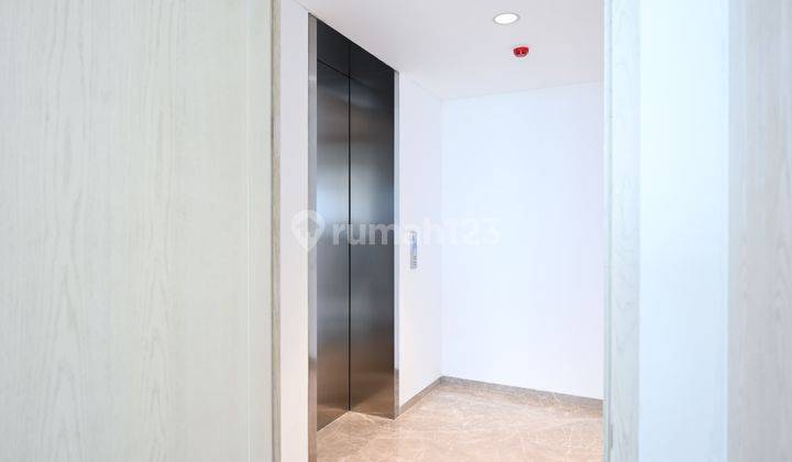 Private Lift Izzara Apartment Semi Furnished 2