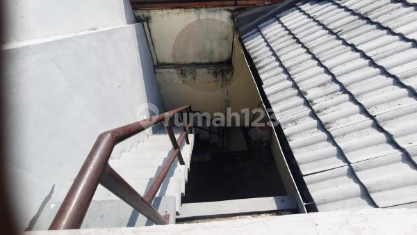 Dijual Rumah di Komplek Raya Housing Jatiwaringin Bekasi 2