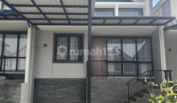 Modern Beautiful House Ready to Occupy in Sentul City 2