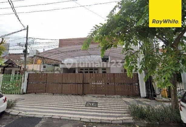 Disewakan Rumah Pusat Kota di Jalan Sriwijaya Tegalsari Surabaya 1