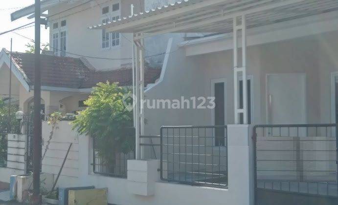 Disewakan Rumah 2 Lantai di Nginden Intan Timur Surabaya 1