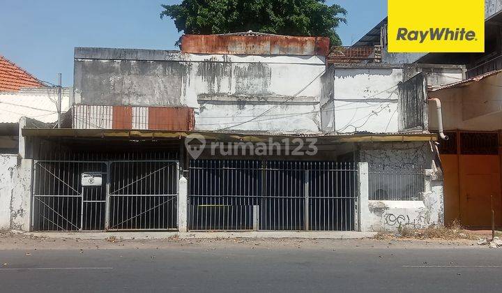 Dijual Rumah Usaha di Jalan Bunguran Pabean Cantian Surabaya 1